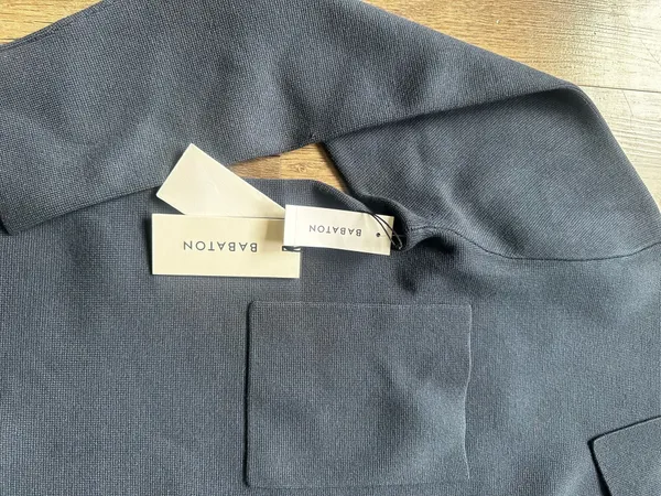 Babaton Aritzia Sweater - Image 4