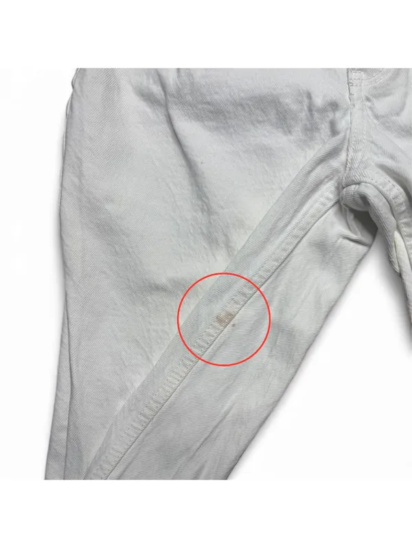 Abercrombie & Fitch White Tapered Ripped Jeans Size 0 FLAWED - Image 4