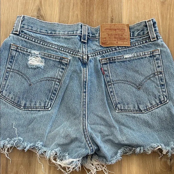 Levi's Women's Light Blue Frayed Jean Shorts - Image 2
