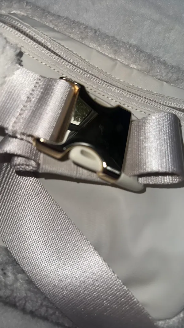 Lululemon Belt Bag Fleece Ivory - Image 2