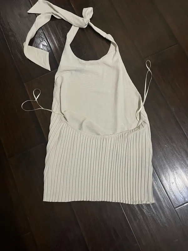NWOT Zara Cream Pleated Halter Tank Top - Image 2