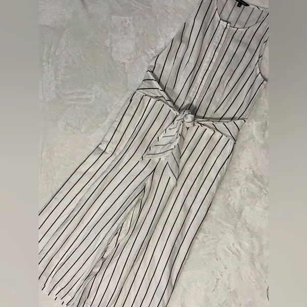 Banana Republic Striped Linen Blend Wide Leg Cropped Jumpsuit - Image 5