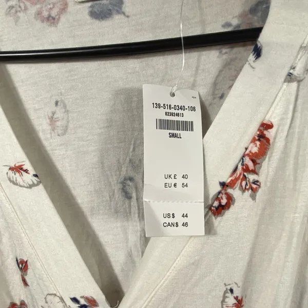 NWT Abercrombie & Fitch Women's White Floral Long Sleeve Top‎ Small Wrap Tie - Image 4