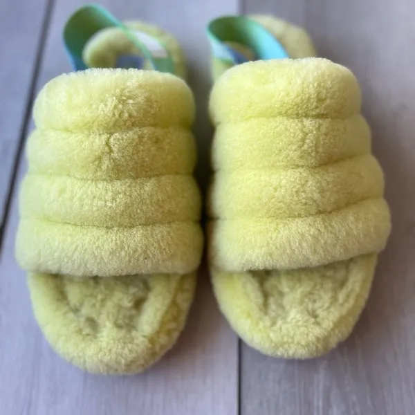 Ugg Fluff Yeah Slippers in yellow size 6 - Image 4