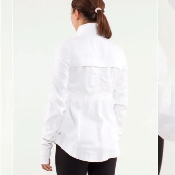 Lululemon Womens Size 6‎ White Cinched Waist Inner Peace Athletic Jacket - Image 7