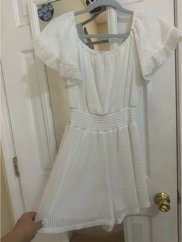 Rocking C White Romper Size L - Image 4