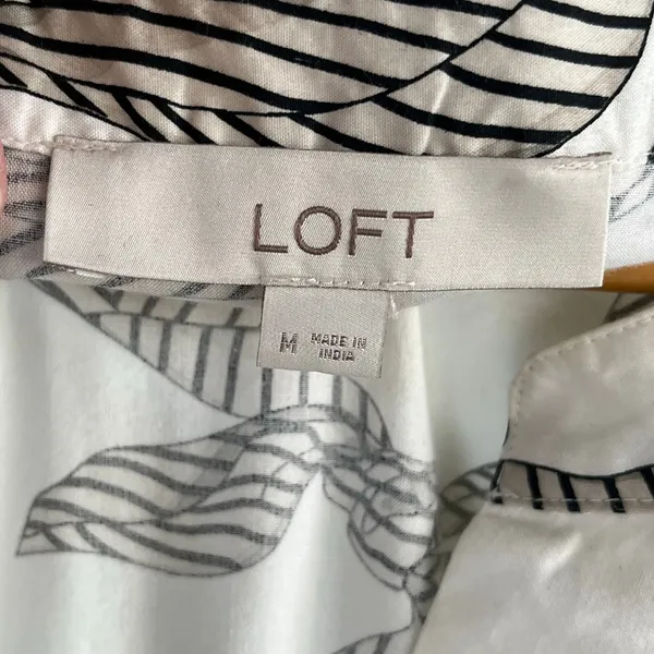 LOFT Women's Long Sleeve White & Black Bow Print Dress Size M - Image 11