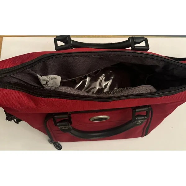 Atlantic Travel Bag Red Luggage Shoulder Tote *NO Lock With Keys - Image 5