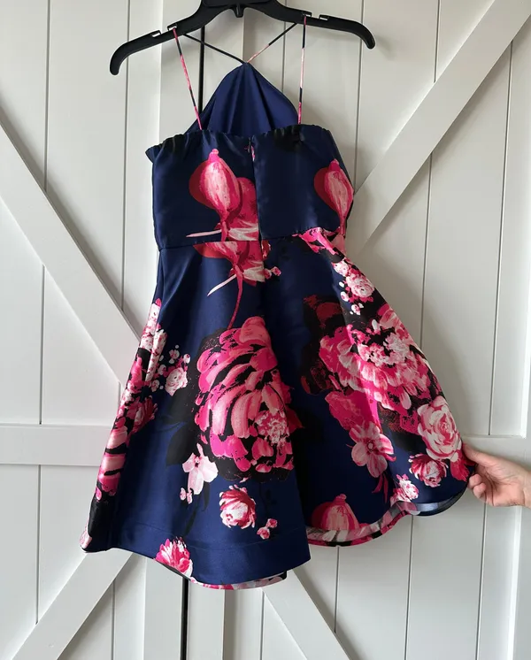 Blue Floral Formal Dress Size 2 - Image 3