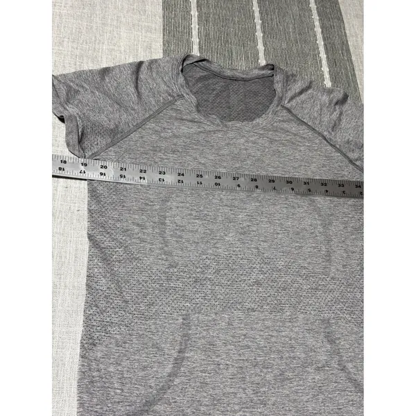 Lululemon Swiftly Tech Short Sleeve 2.0 Crew Shirt Heathered Black Gray Size 8 - Image 3