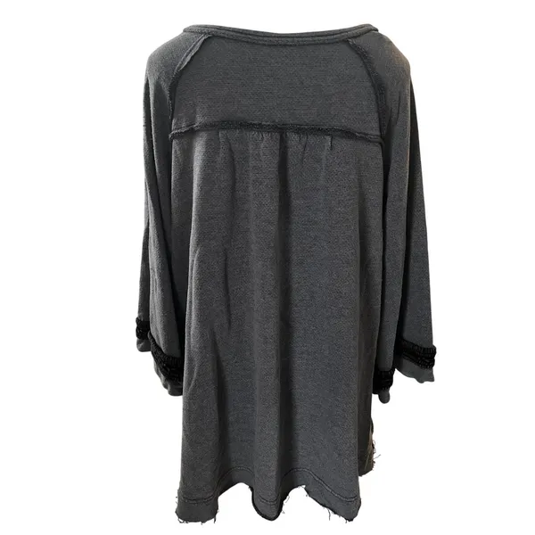Free People Charcoal Gray Oversized Bell Crochet Notched V-Neck Top Medium‎ - Image 6
