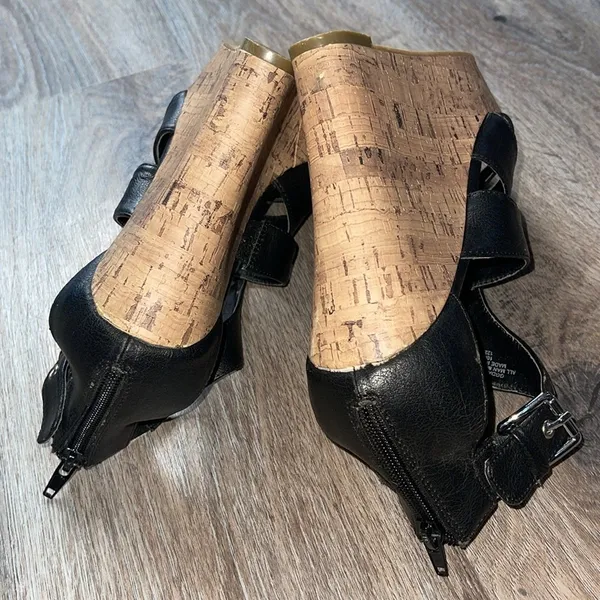 G by Guess Caged Wedge Sand Size 10 Medium - Image 15