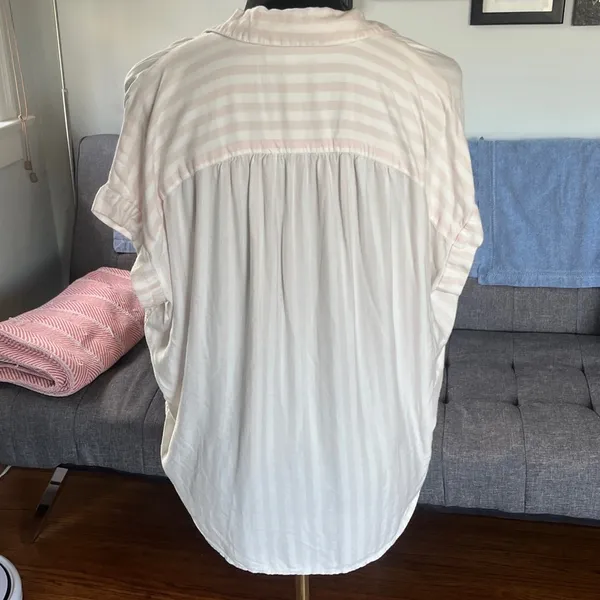 Madewell Light Pink and White Striped button down Shirt size Small - Image 2