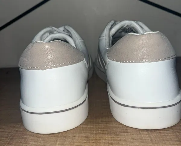 MIA Krew Sneakers - Image 5