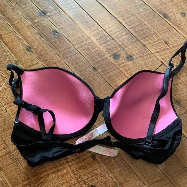 Victoria’s Secret black wear everywhere t-shirt 34C bra - Image 2