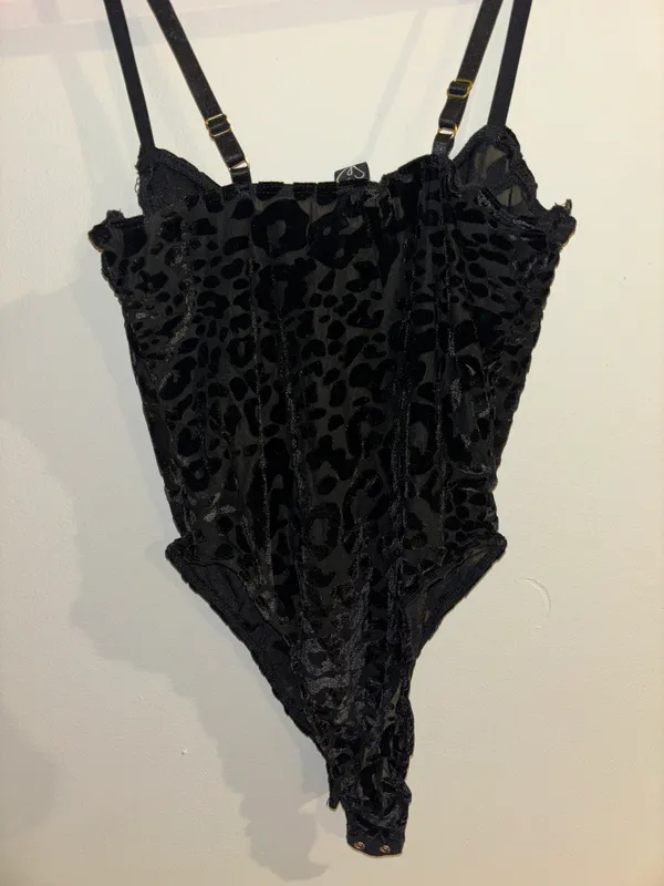Black Leopard Bodysuit - Image 2