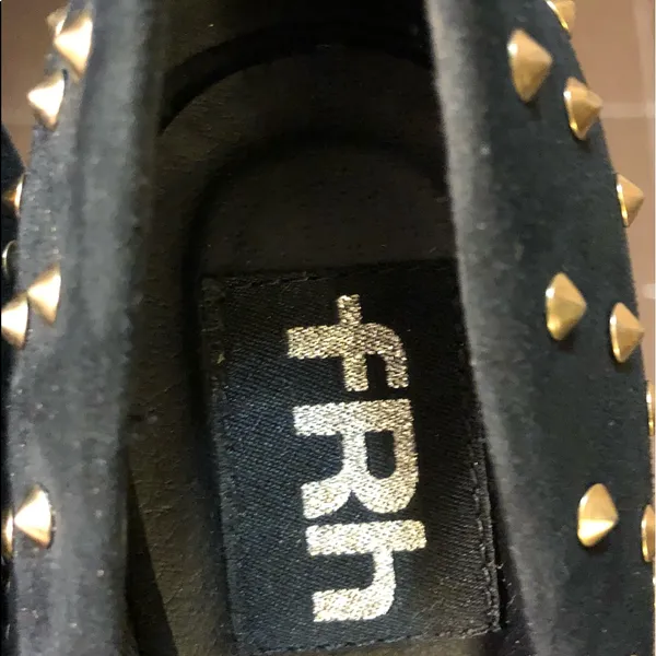 Size 8.5 beautiful platform heels Black - Image 8