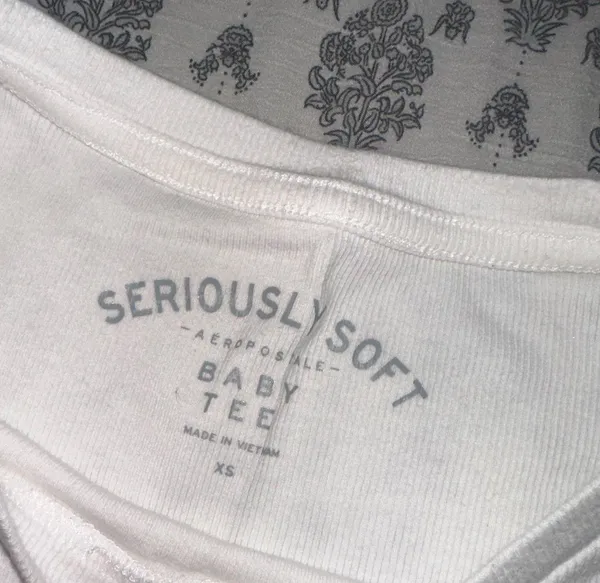 Aeropostale Baby tee - Image 3