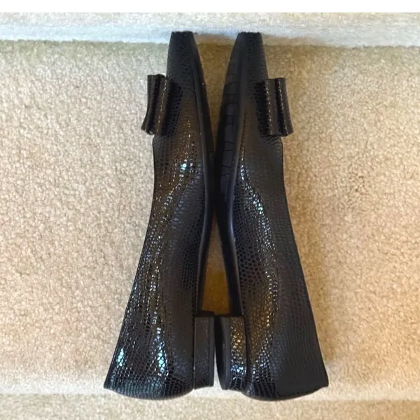 Vaneli Pointed Toe Flats Black Snakeskin‎ Bow Classic Professional Womens 8.5 - Image 5
