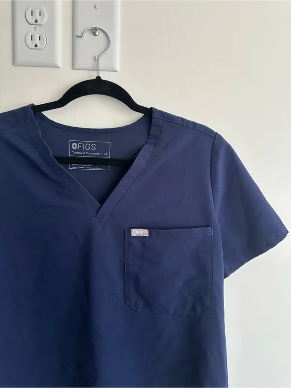 Figs Women’s Catarina Scrub Top in Navy - Image 8