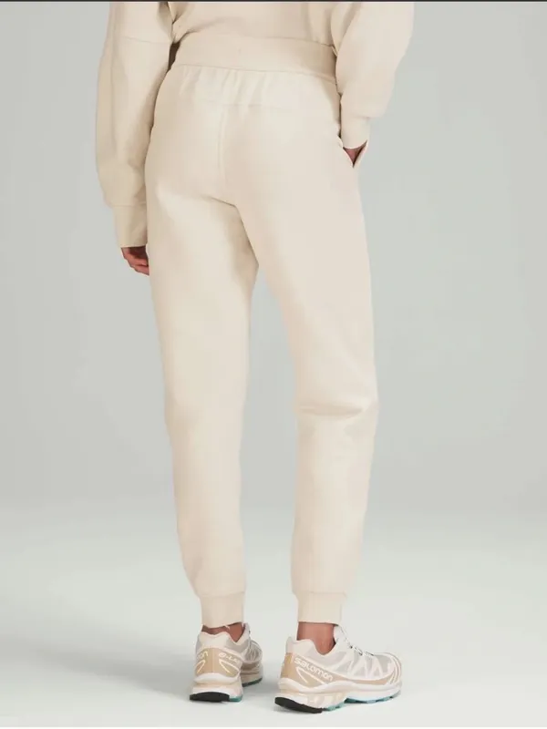 Lululemon Scuba High-Rise Jogger Fleece 28" White Opal Size 10 Off White Sweats - Image 2