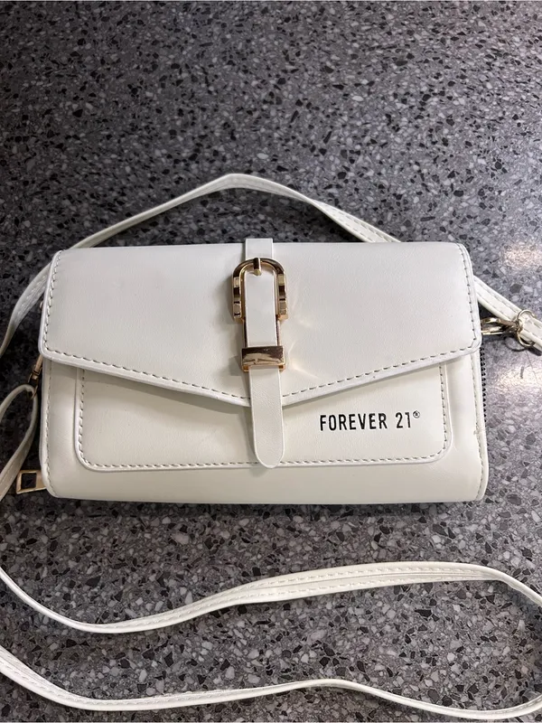 Forever 21 White Crossbody Bag with Gold Buckle - Image 2