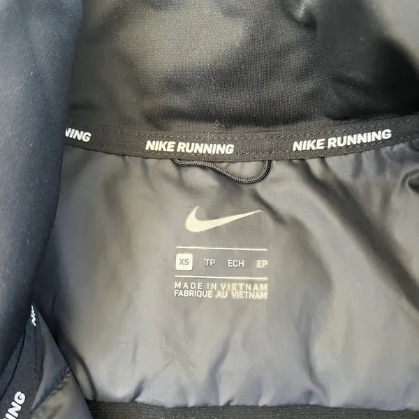 Nike NWT  Essential Puffer-Panel Running Jacket - Image 8