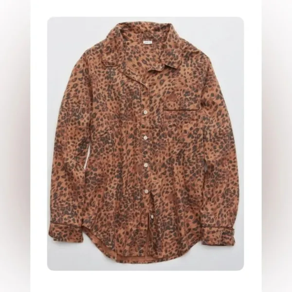Aerie Leopard Print Button Up Shirt - Image 2