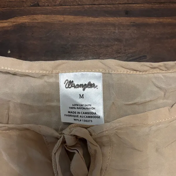 Wrangler cold shoulder Beige Embroidered Blouse medium - Image 2