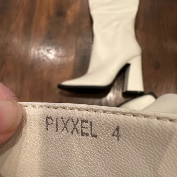 NastyGal Pixxel White Knee High Boots - Image 4