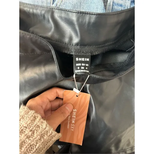 SheIn Faux leather shorts - Image 4