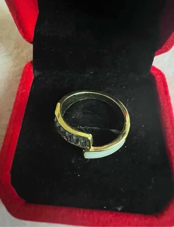 Gorgeous Golden Gemstone Adjustable Ring Size 7 - Image 3