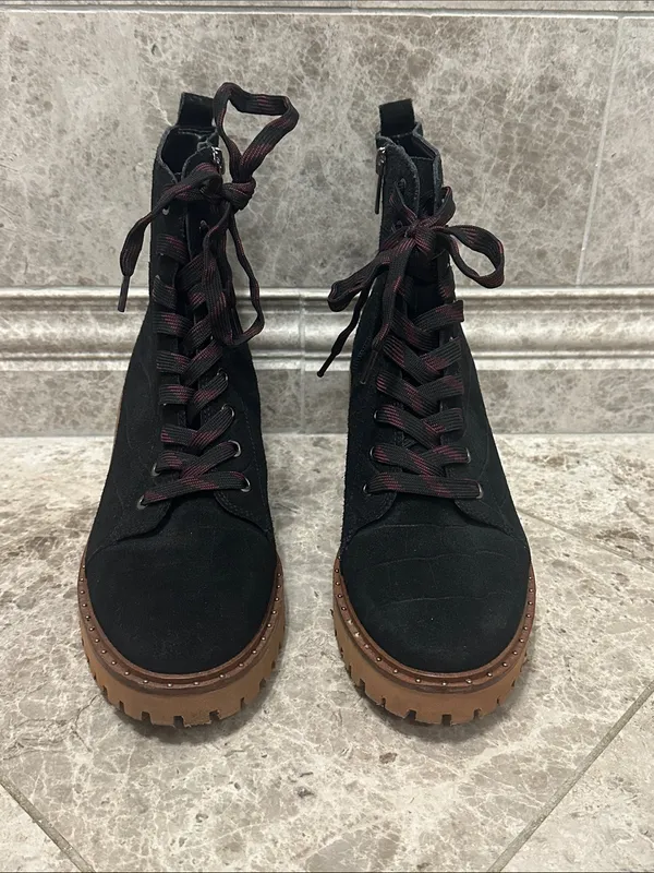 Vince Camuto Debsen Suede Lug Sole Boots Size 8.5 Euro 39 Black - Image 3