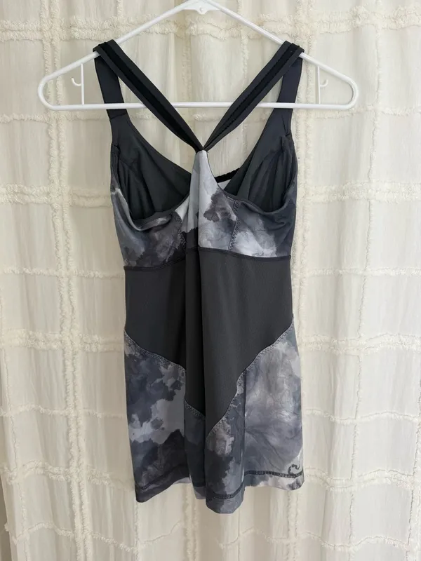 Vintage Lululemon Tank Top Built-In Bra - Image 2