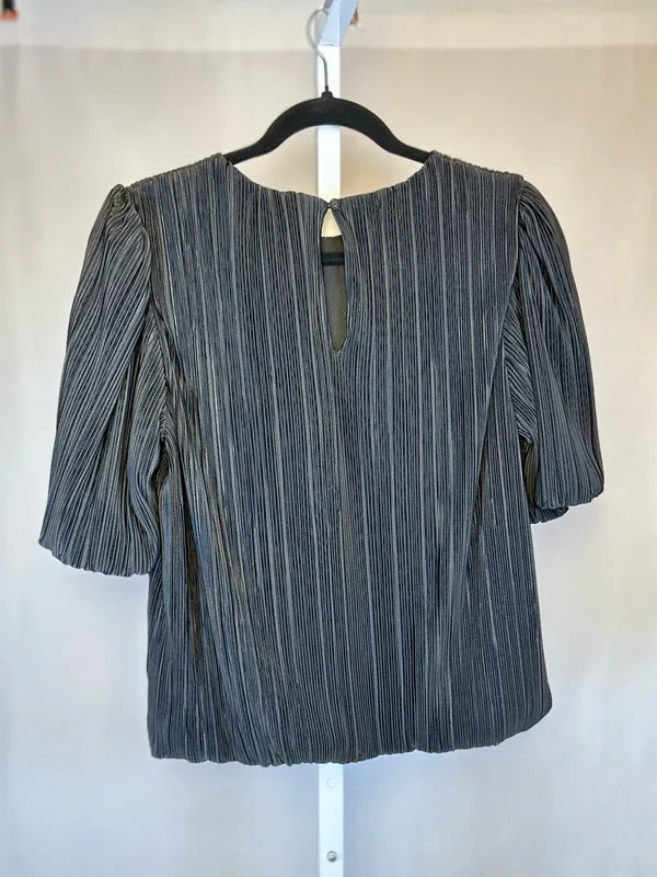 Evereve Top Black Volume Sleeve - Image 6