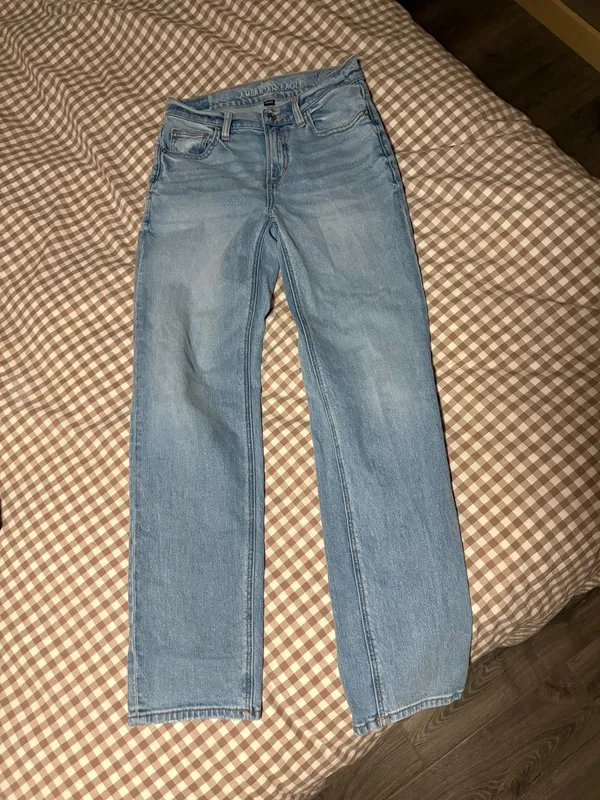 American Eagle Jeans - Image 2