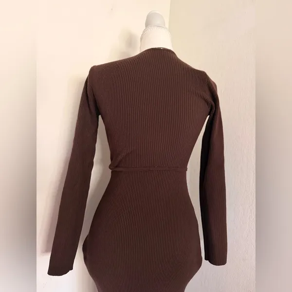 Astr Chocolate Long Sleeve Dress - Image 4