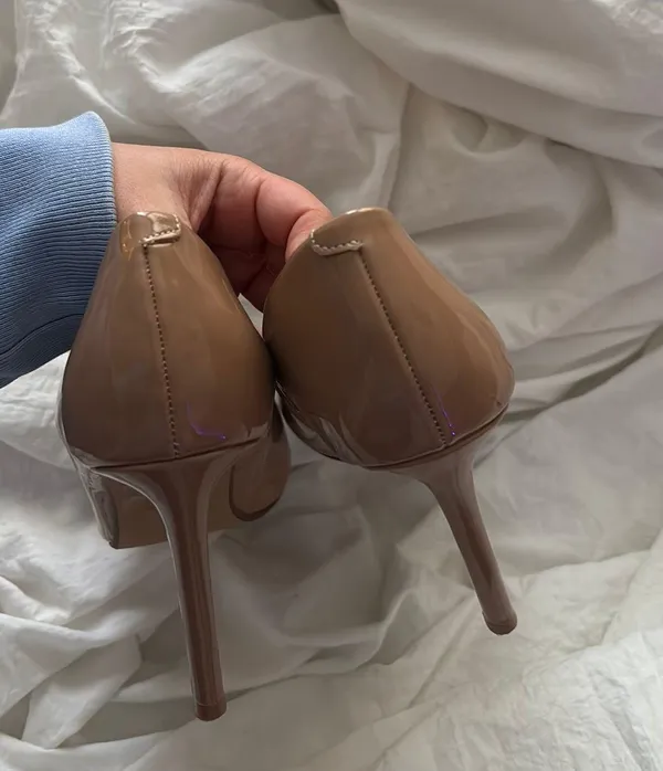 EXPRESS Heels - Image 4