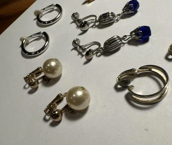 Lot of 5 Clip On Screw On Earrings Gold Tone or Silver Tone Mix - Image 7