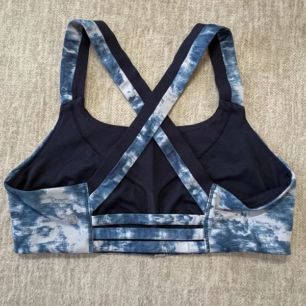 Lululemon On Your Way Sports Bra Women 8 Blue‎ White Tie Dye Luxtreme Activewear - Image 5