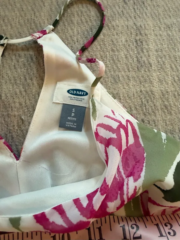 Old Navy Floral Racerback Maxi Dress Small Petite Tropical - Image 3
