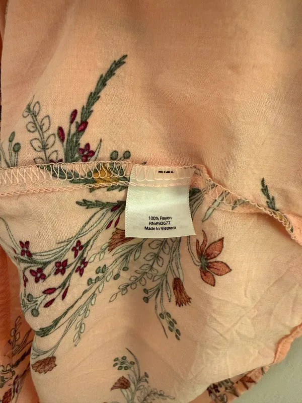 St. John's Bay Peach Floral Ruffle Short Sleeve Top Small - Image 5
