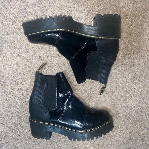 Dr.‎ Martens Rozalie Distressed Patent Heeled Chunky Chelsea Boots Black 9 - Image 4