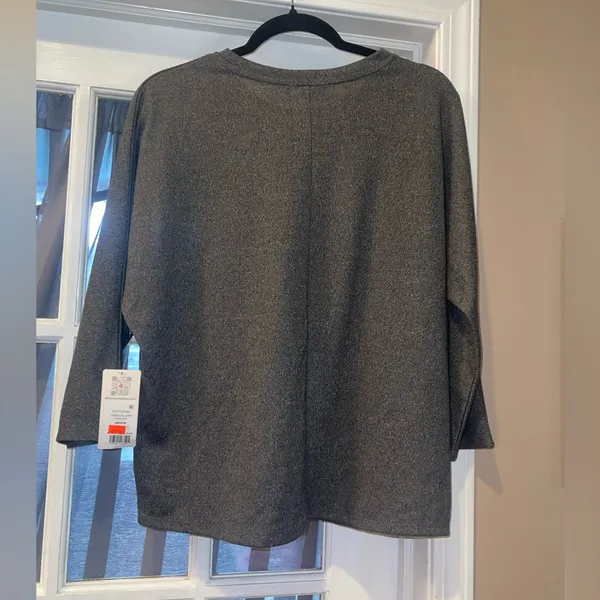 89th & Madison 3/4 sleeve gray top shirt woman’s medium NWT - Image 2