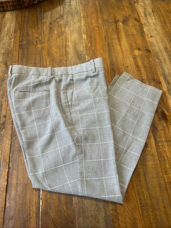 Ann Taylor Gray Windowpane Cropped Dress Pants - Image 4
