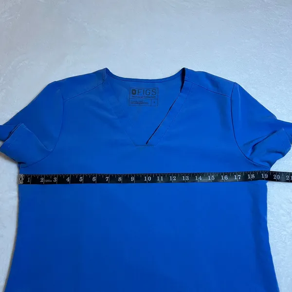 FIGS Technical Collection V-Neck Casma Three-Pocket Scrub Top Size Small - Image 8