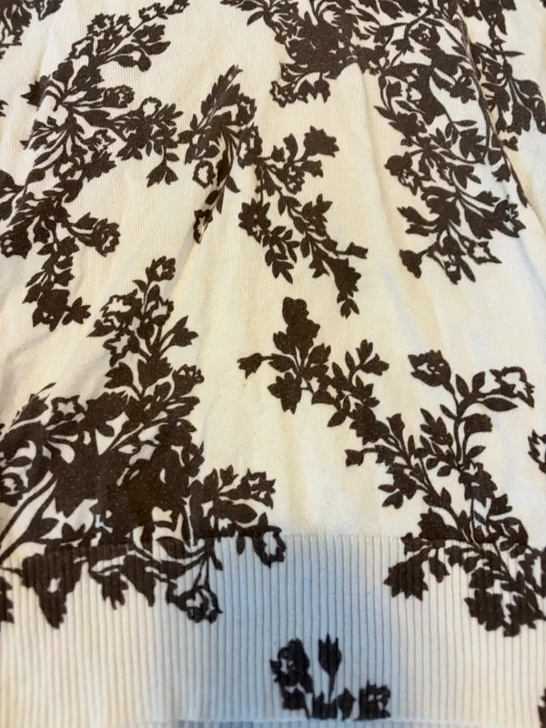 Gap brown and white long sleeve shirt - Image 4