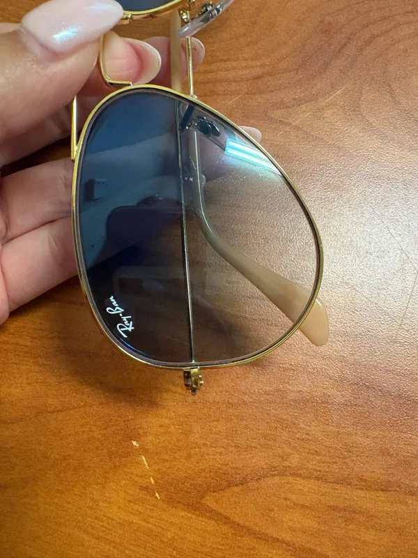 Women’s Ray-Ban Aviator Sunglasses Gradient Blue - Image 4
