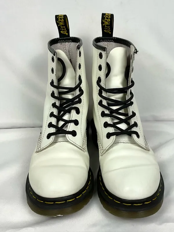 Dr. Martens 1460 8-Eye White Smooth Leather Lace Up Boot Combat Women’s Size 7 - Image 2