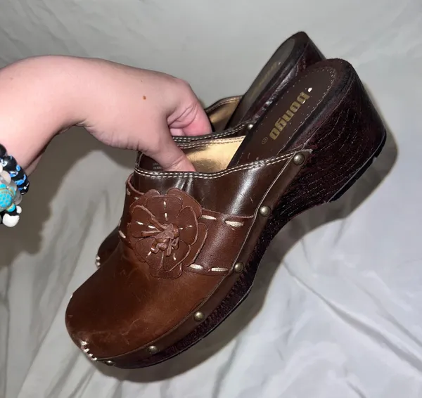 Bongo Y2K Brown Leather  Open Clogs - Image 2